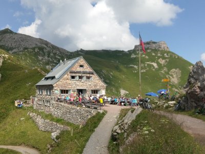 Cozy, tasty, refreshing Pfalzer Hutte on a warm August day