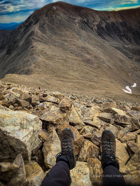 Top of the false summit, looking east towards Mount Cameron. The trail to there is clear from here, next step of the Decalibron loop, clockwise from Kite Lake.