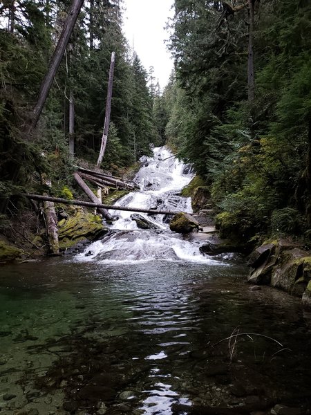 Chenuis Falls