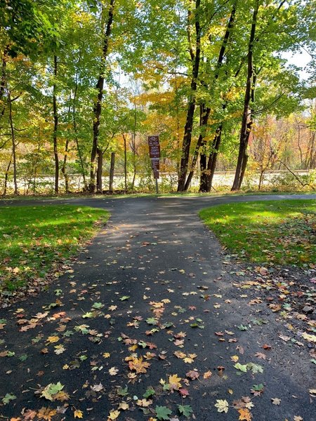 Access point to the North County Trailway located on South State Road in Briarcliff - roadside parking only.