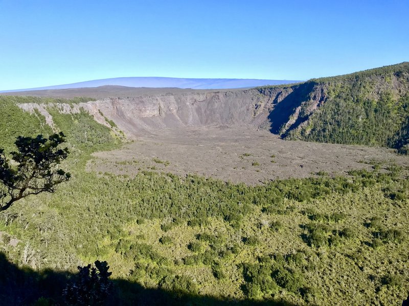 View of Makaopuhi Crater when returning from Napau Crater