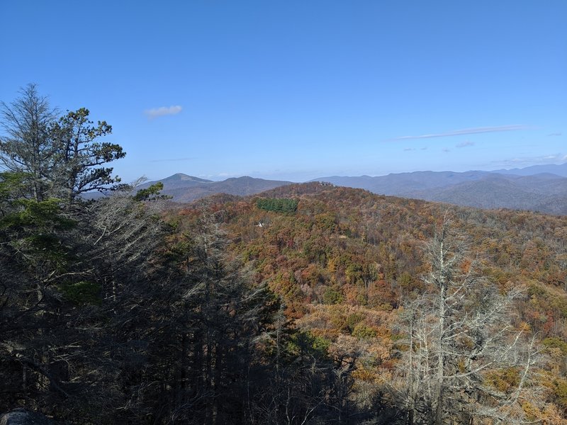 First lookout along Weed Patch Trail