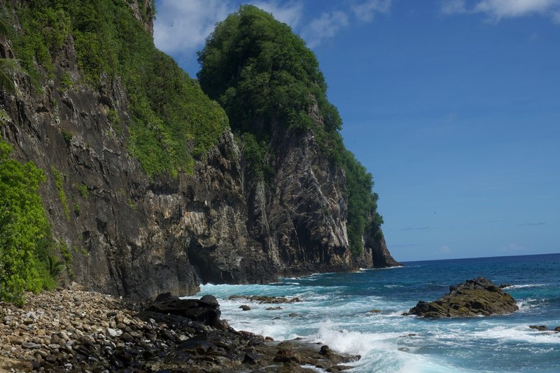 When the trail ends on the beach, you get great views of Pola Island and the waves crashing into the rocky shoreline.