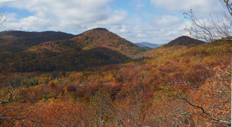 Views of the Hickory Nut Gorge from Rattlesnake Knob.