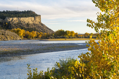 "Yellowstone River Four Dances 79" by Bureau of Land Management Montana and Dakotas (https://tinyurl.com/yzpn3b6n), Flickr licensed under CC BY-SA 2.0 (https://creativecommons.org/licenses/by-sa/2.0/).