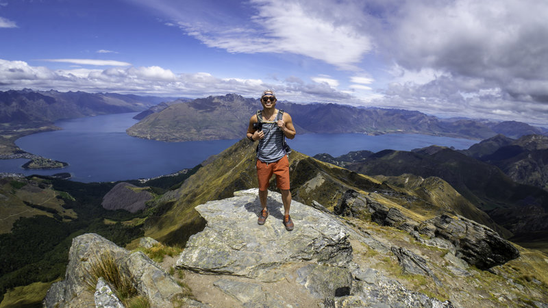 On top of Ben Lomond with some panoramic views! It's just incredible!