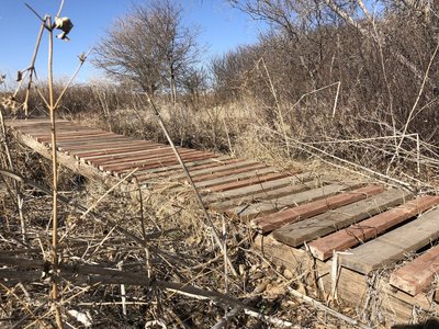 Very nice bridge addition to keep you out of a muddy ditch.