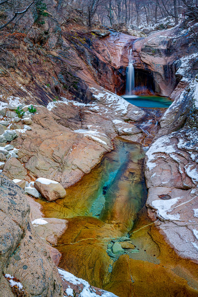 Waterfall in Osaek valley, Seoraksan National Park