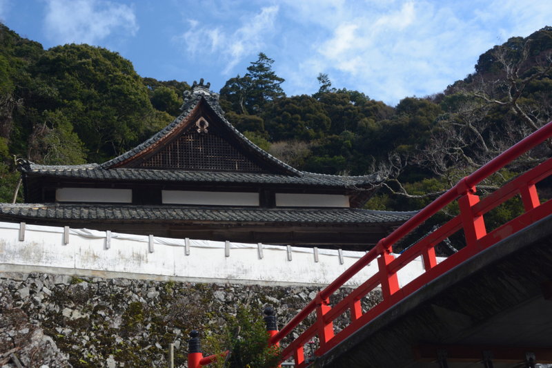 The colorful bridge at Ryuanji Temple