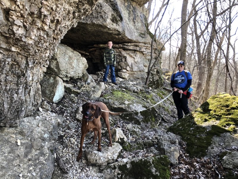 This is a really cool section of trail, there's about a quarter mile of big, overhanging rocks to explore.