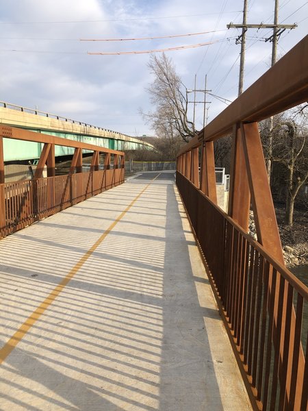 Pedestrian and bike bridge over the Des Plaines River at Willow Springs Road