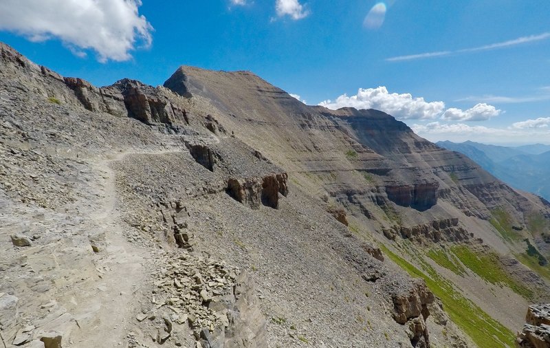 Below Summit, Top of the tight switchbacks. Looking at the distant summit hut Sep 11, 2017