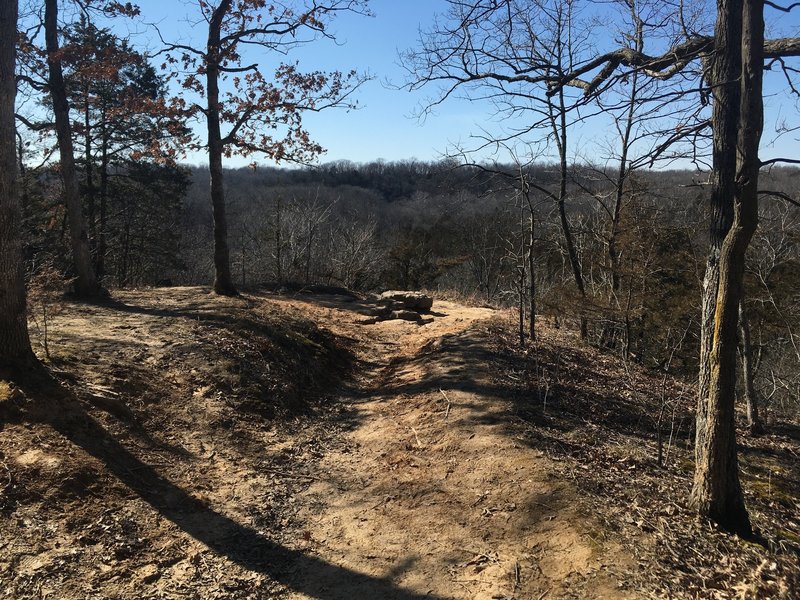 Leading up the the best lookout point on the loop!