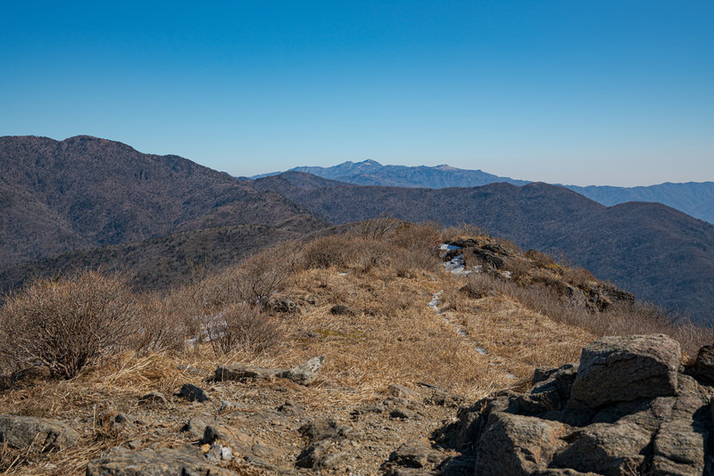 The tall peak in the distant center is your goal, the high point of the South Korean peninsula, Cheonwangbong.