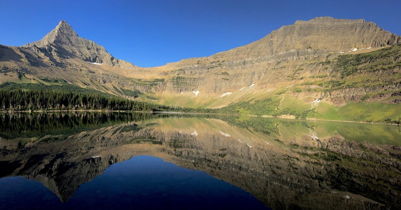 Oldman Lake in the morning sun.