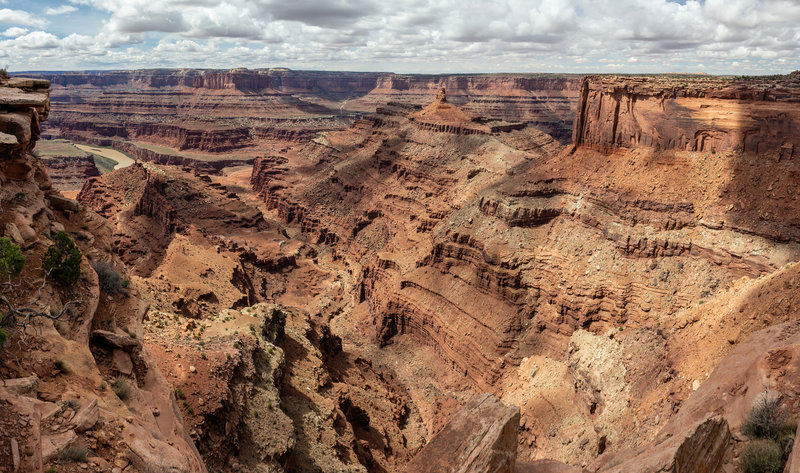 A glimpse of the Colorado River from the Neck