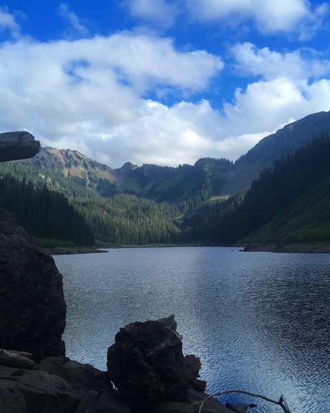 Tomyhoi lake looking east. "toward trail"