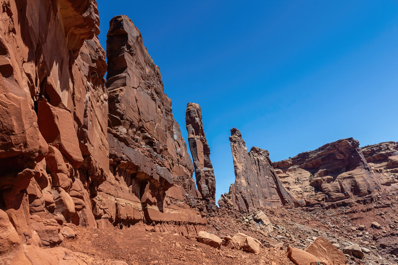 The trail around the base of Zeus & Moses is made up of a lot of loose rocks. Be extra careful.