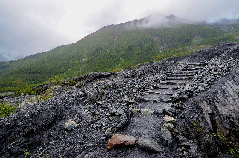 Moraine Walkway