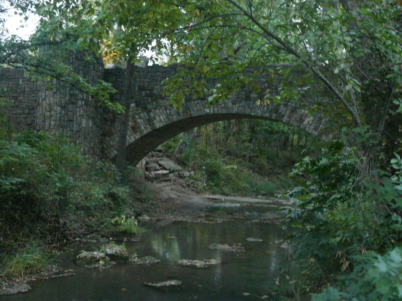 Footbridge over Travertine Creek