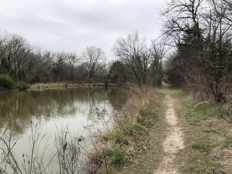 This is the walk along the lake side, very peaceful area.