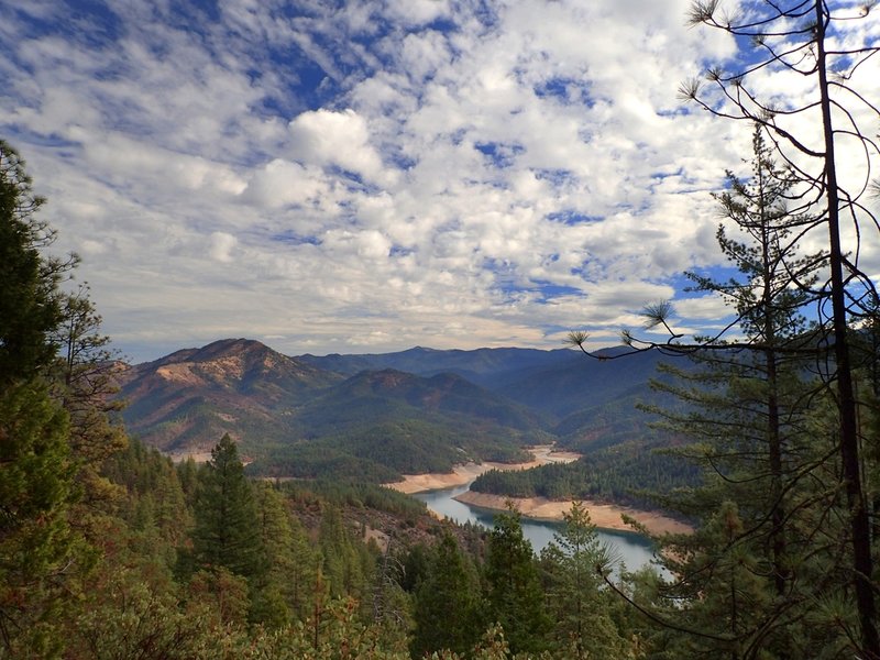 View of Little Greyback Mountain and Applegate Lake from the Collings Mountain Trail