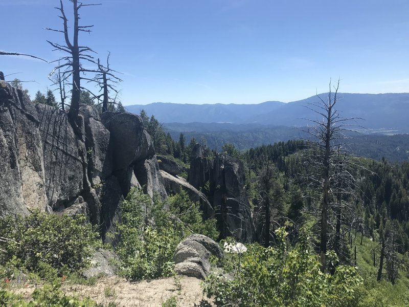 Some neat rock formations at another viewpoint.