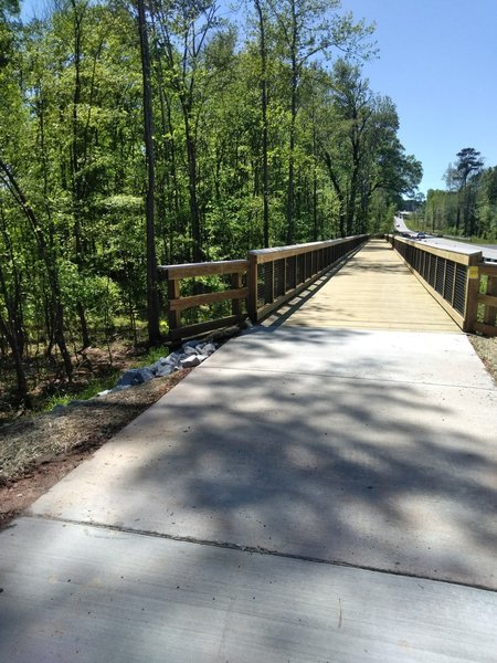 Pedeesteian Bridge over Robertson Creek.