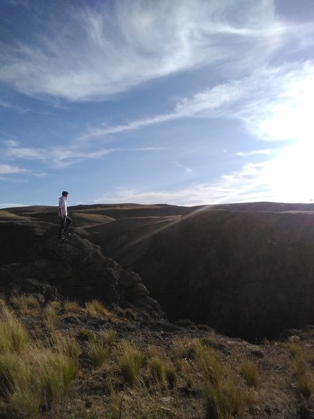 Clifside near the highest point on the canyon wall