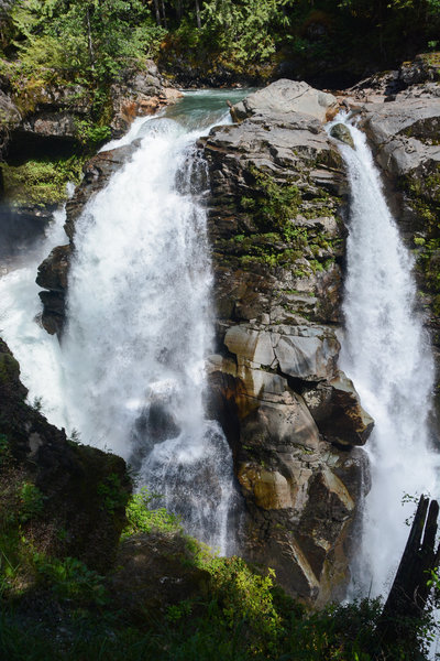 Nooksack River plunges 88 feet to form Nooksack Falls, a lovely waterfall that's an easy stop