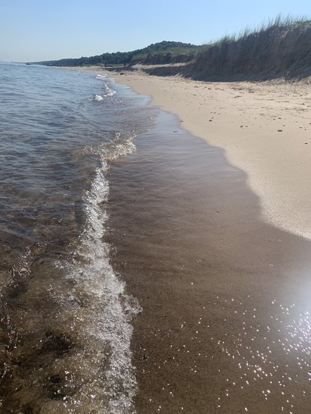 The trail comes out at the beach here. We were one of only a few people around 10am on a Saturday. That changed quickly.