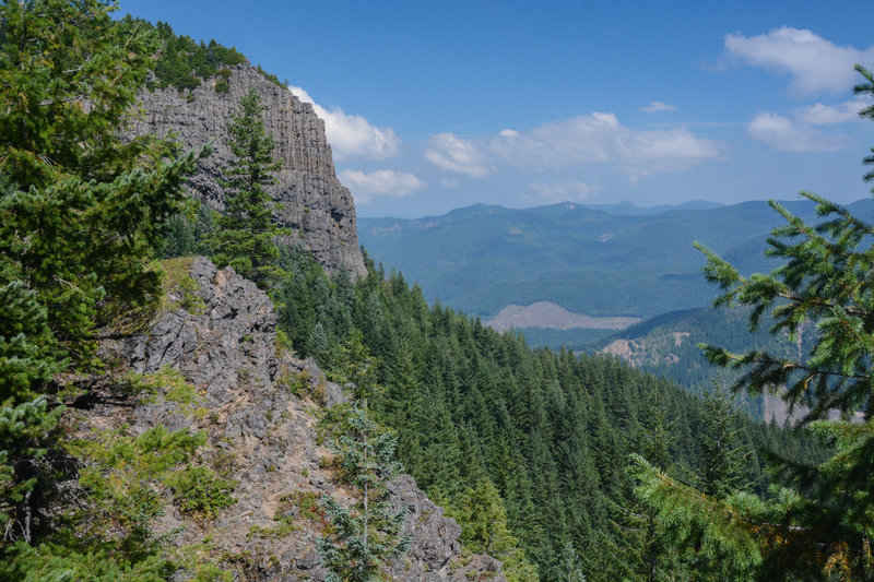 Table rock as seen from the Saddle Trail.