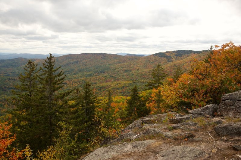 The ledge near the top of Doublehead Trail which provides excellent views of Squam Lake and the surrounding mountains