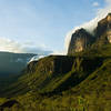 Looking up towards the The Way of Tears "Vista do Passo das Lagrimas" by Guilherme Jófili is licensed under CC BY 2.0