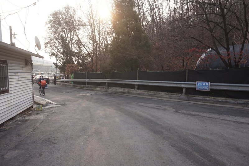 Start of section 4, leaving Suseo Station, exit 6