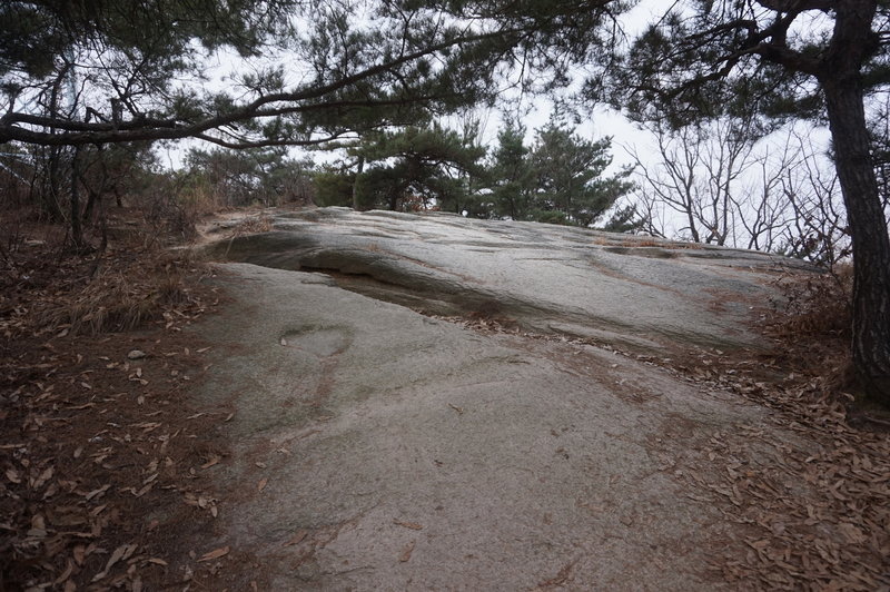 Section 8 of the Seoul Trail at Jangmi Park, taken on 10th of December 2020