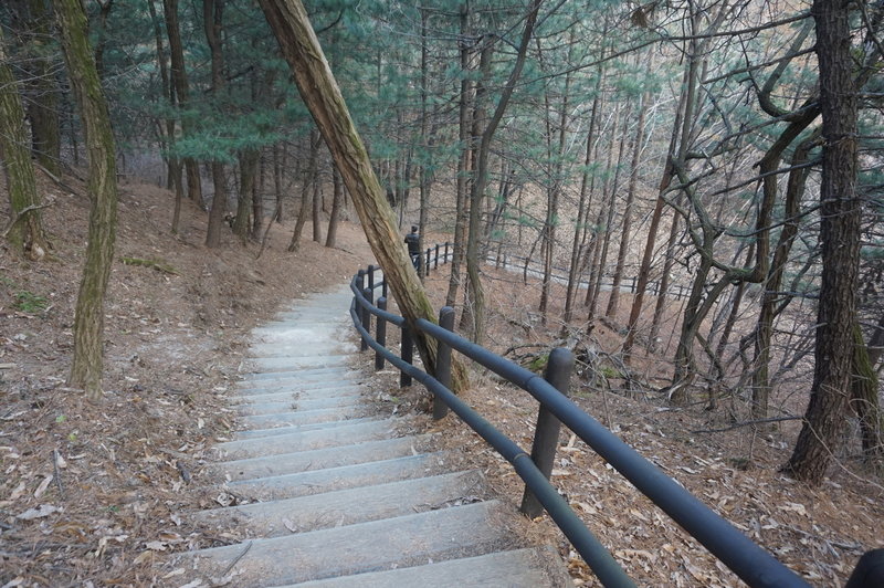 Section 8 of the Seoul Trail at Hyangrobong, taken on 10th of December 2020