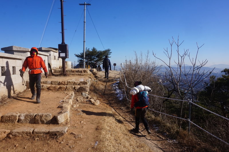 Heading north off inwangsan Mountain.