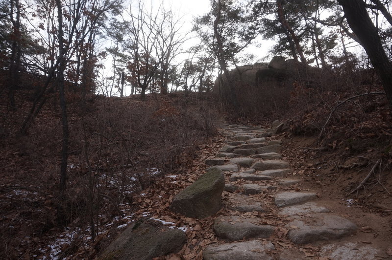 Bukhansan Traverse towards Hyangnobong Peak