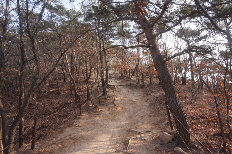 Bukhansan Traverse towards Hyangnobong Peak