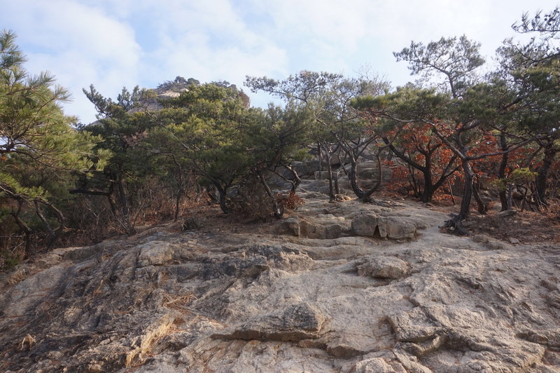 Bukhansan Traverse towards Hyangnobong Peak