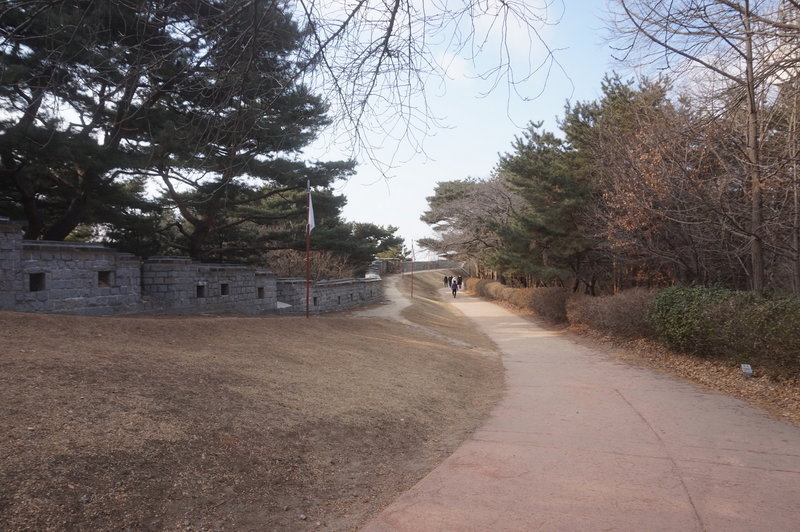 Hwaseong Fortress Loop towards the Western Guard Pavilion