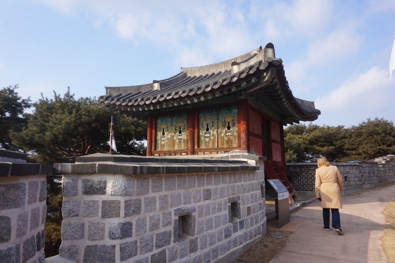 Hwaseong Fortress Loop at the Western Guard Pavilion.