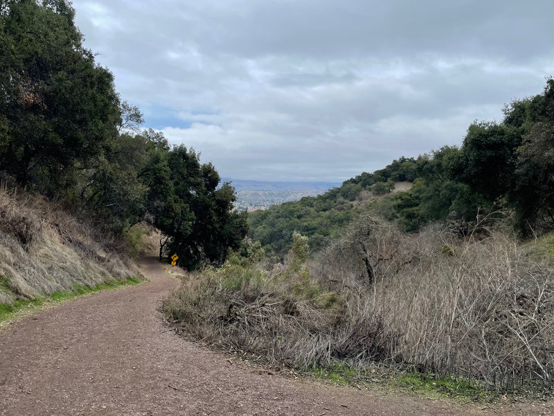 The Santa Clara trail from the fork in the trail. From here, you start to get glimpses of Silicon Valley below you.