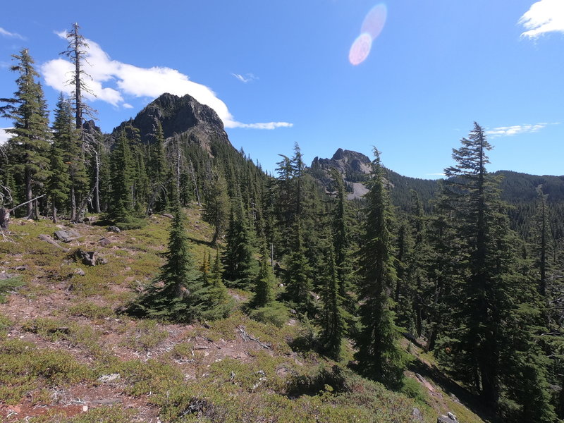 Mt. Yoran from trail approaching Divide Lake