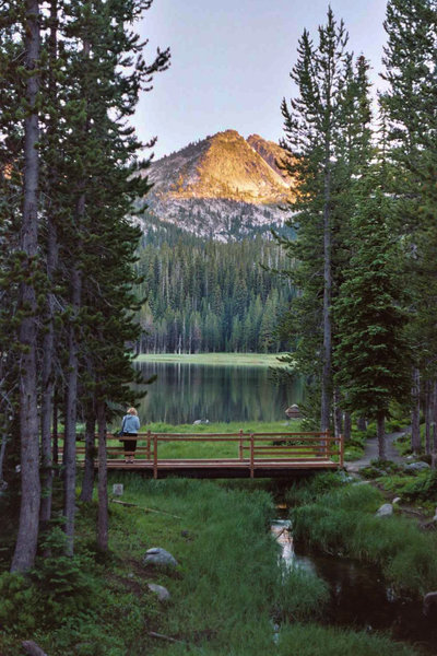 Evening light on Gunsight Mountain from Anthony Lakes. Location is approximate.