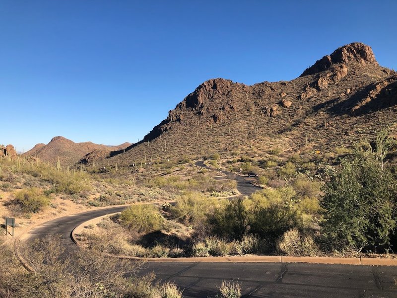 The road leading to the main Gates Pass parking area.