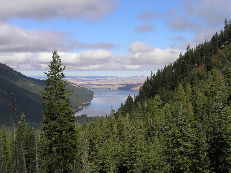 Wallowa Lake from trail (10-03-2017)