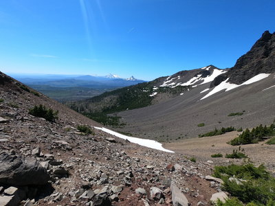 View south from saddle showing Mt. Washington, 3 Sisters and Broken Top (07-14-2020)