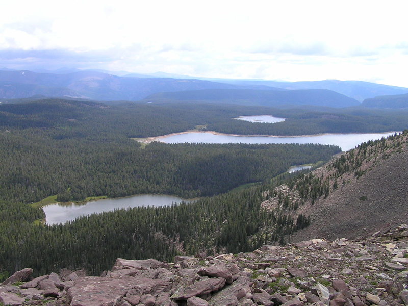 Tworoose, Kidney and Island Lakes from Dry Ridge. (08-17-2005)